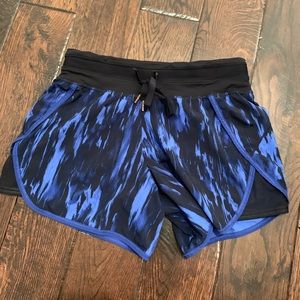 Lulu lemon shorts size 6 (blue/black pattern)